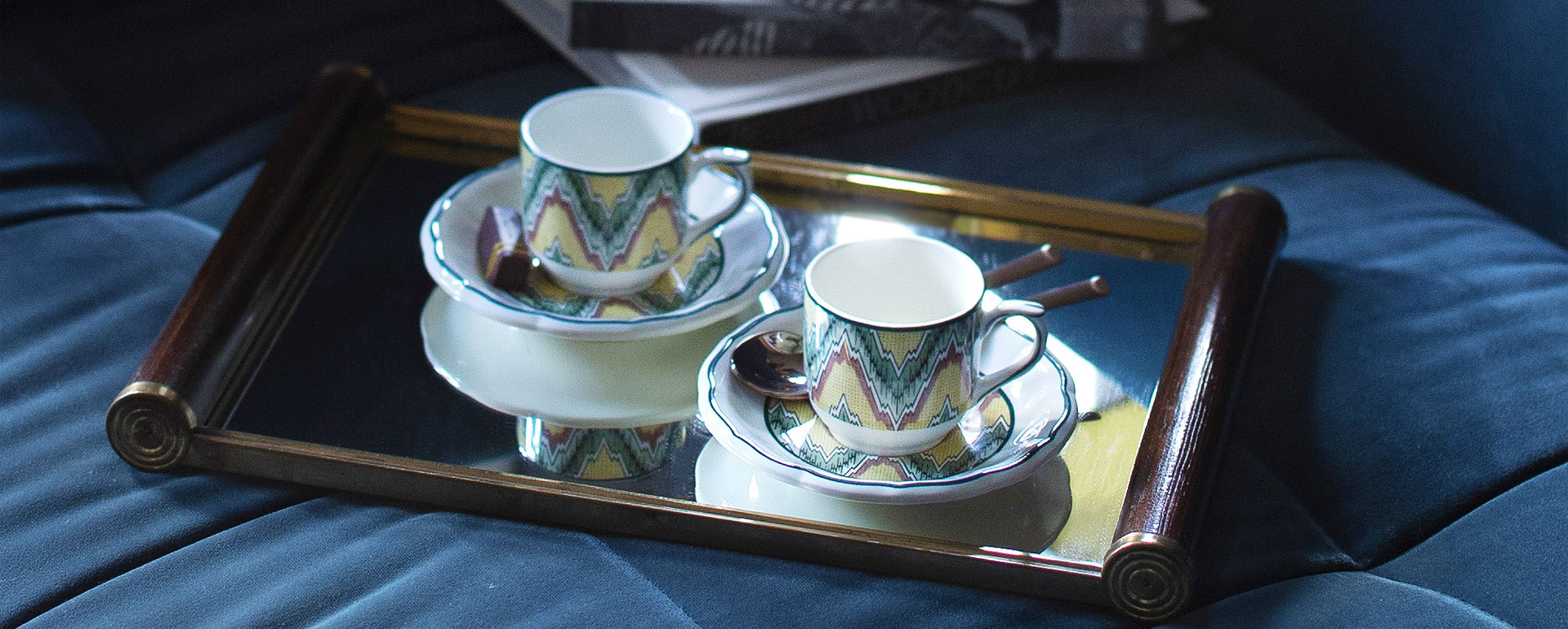 Coffee cups & saucers