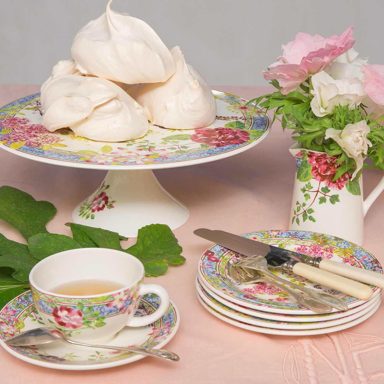 Visuels-nouveaut_e-plat-sur-pied